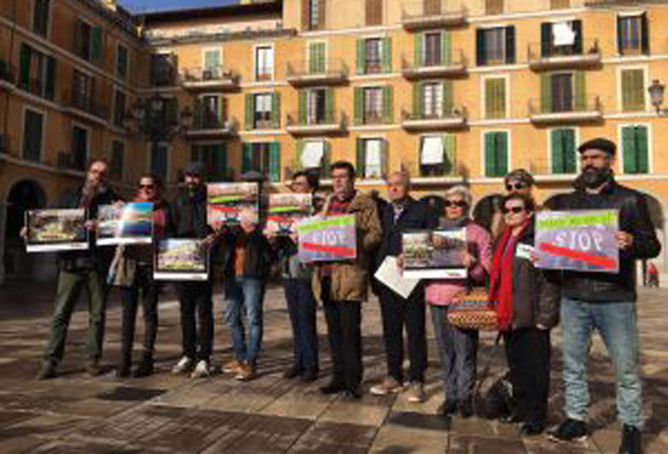 Es presenta el Manifest pel rescat de la plaça Major de Palma